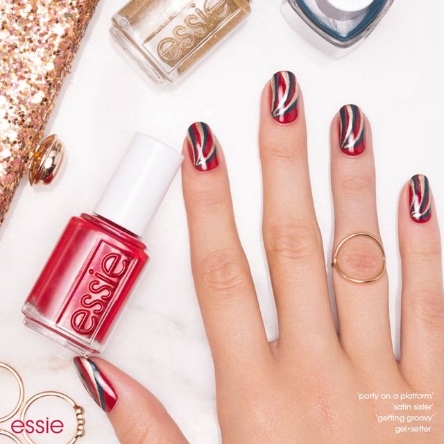 very merry metallic nail art
