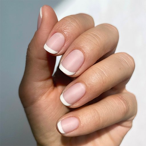 Hand painted french nails - Essie