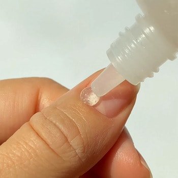 essie-gel-couture-step-by-step-routine-step1