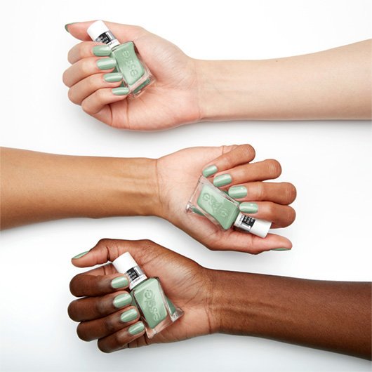 ESSIE-gel-couture-2-0-bling-it-00000030161542-AV46-530-EU